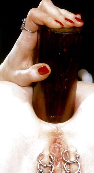 11P Anus and pierced pussy gets big content