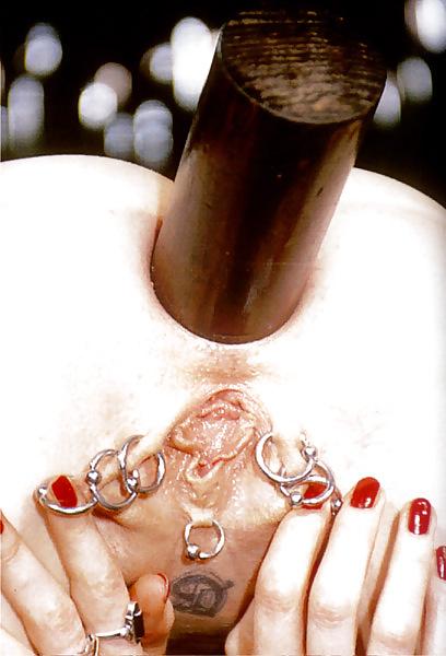 11P Anus and pierced pussy gets big content