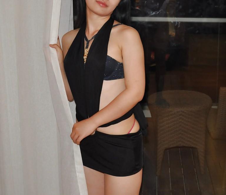 17P I am a chinese slut. pls comment
