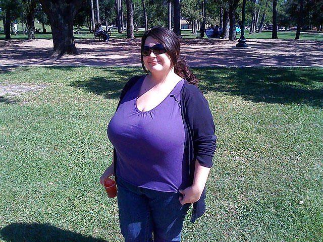25P Curvy Beauties 44 Clothed Edition