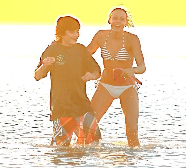 25P Comment Your Fantasy about these Bikini Teens Vol 2