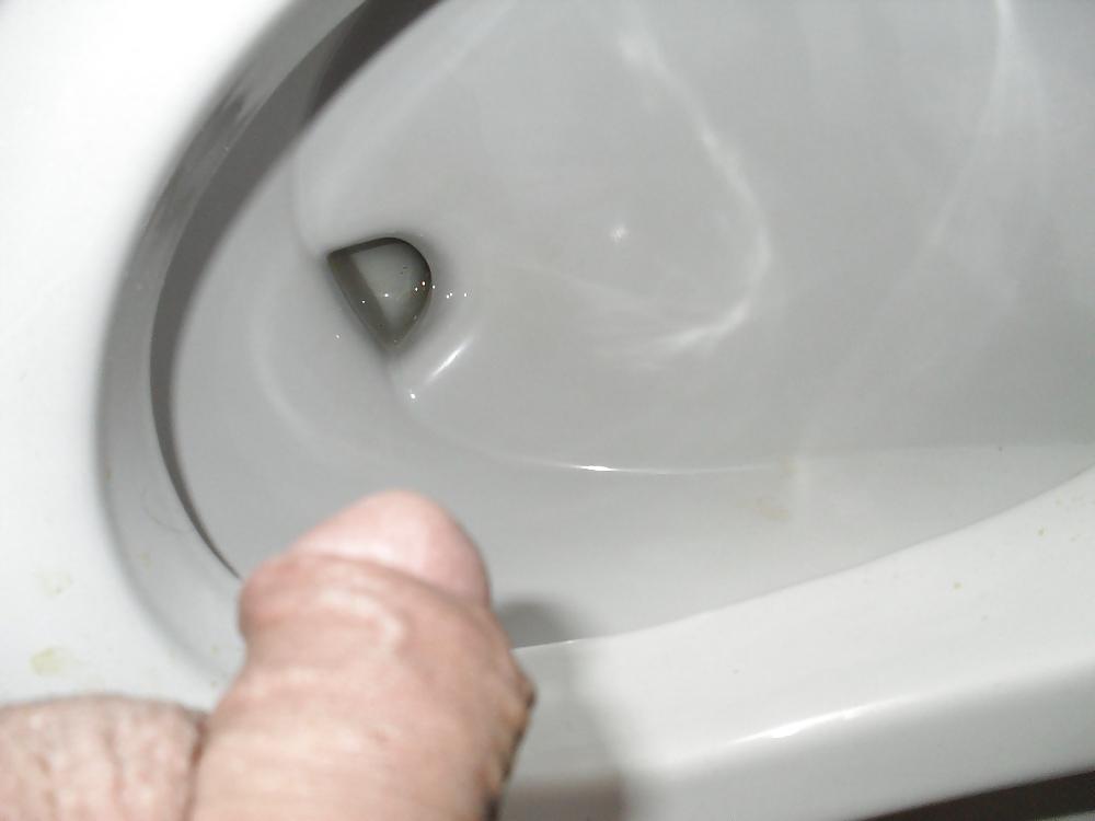 8P Beim Public Pissen