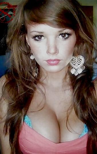 25P Thick Bitches - Fat Titties IV