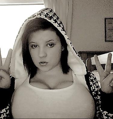 25P Thick Bitches - Fat Titties IV