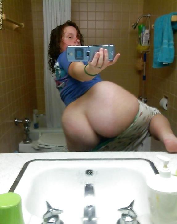 7P Beautiful Curvy Women