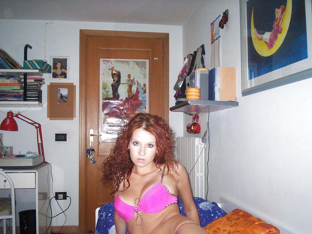 25P Sexy Curly Hair Babe