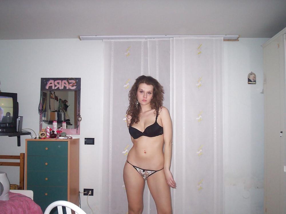 25P Sexy Curly Hair Babe
