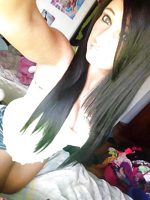 17P Tattoed College Bimbo With Huge Tits