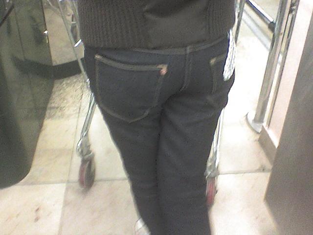 25P Teens in tight jeans 06