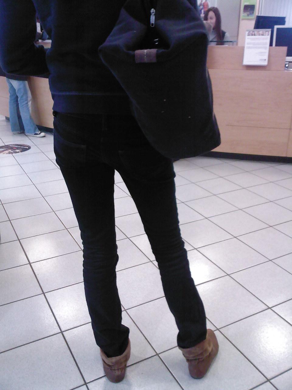 25P Teens in tight jeans 06