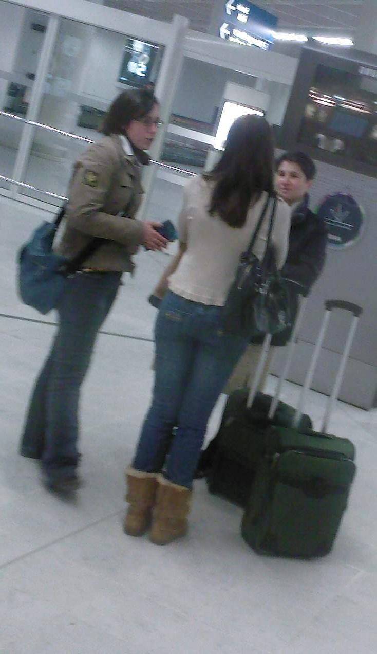 25P Teens in tight jeans 06