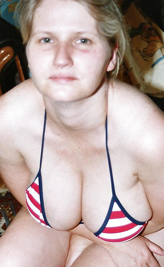 10P SAG - Curvy Wife's Hot Body And Tits In A Striped Bikini 05