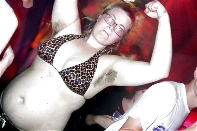 23P Mature , armpit mmmm