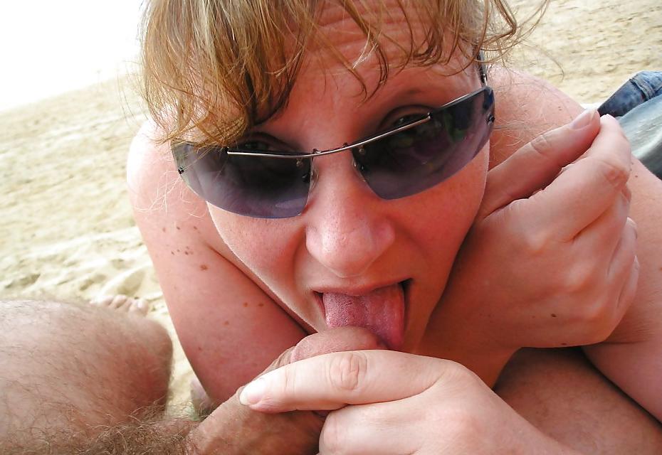 25P Nude Public