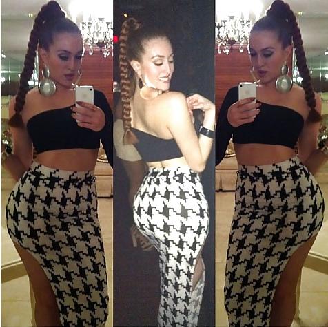 25P Phat Asses & Curvy Bodies - Self Shots