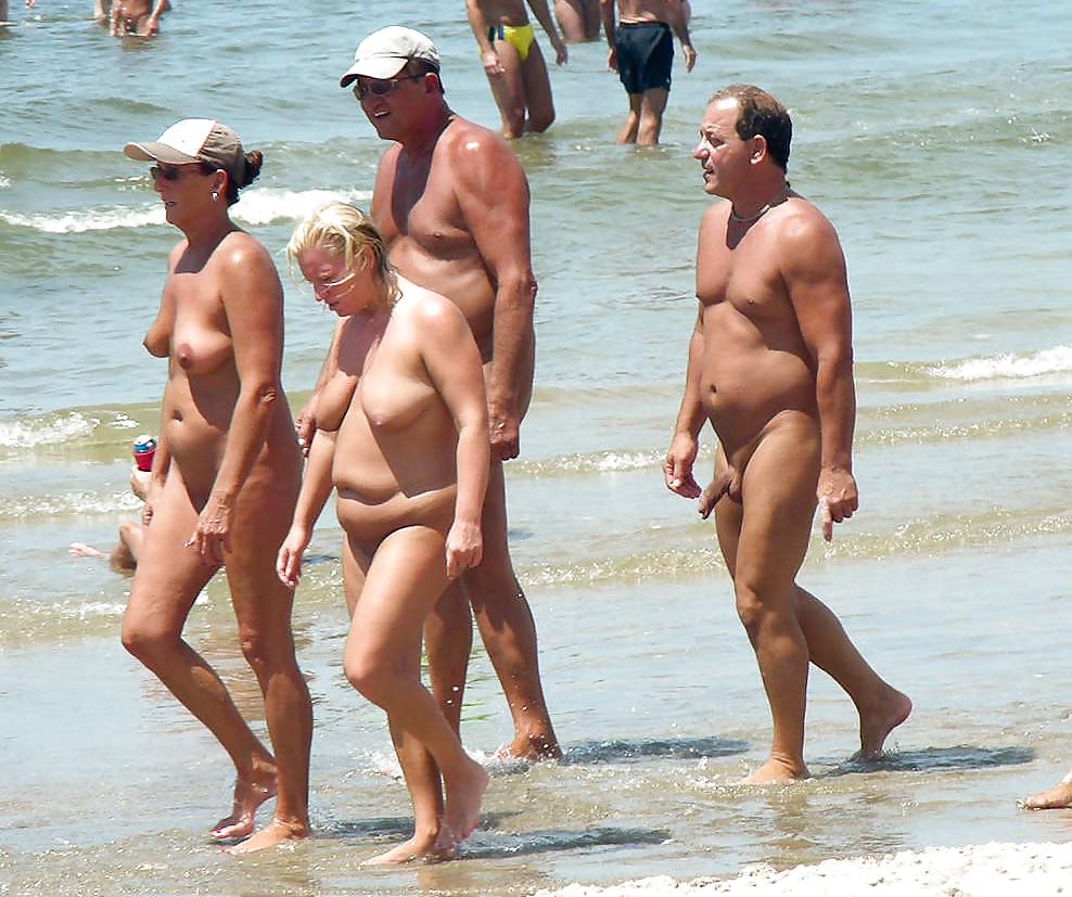 25P Nude couples 2