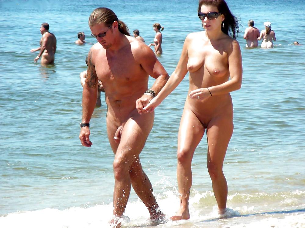 25P Nude couples 2