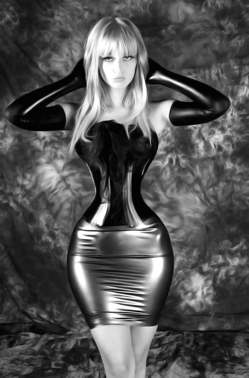 25P Latex & Corsets: I can't breath