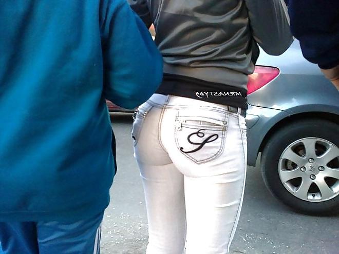 25P Wife In Tight Jeans #15