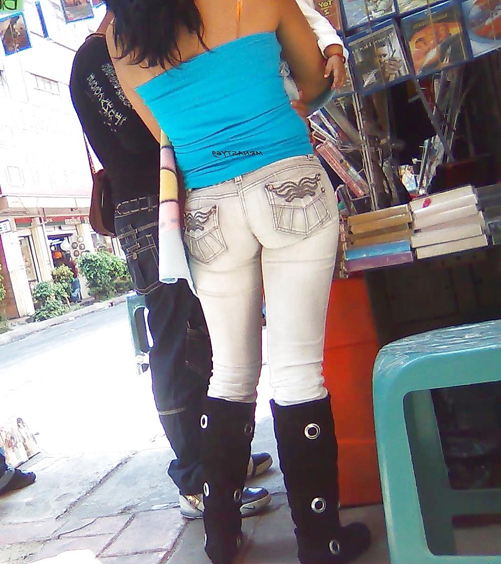 25P Wife In Tight Jeans #15