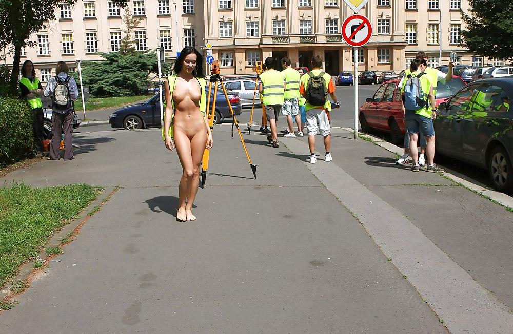 25P Public nudity girls #11