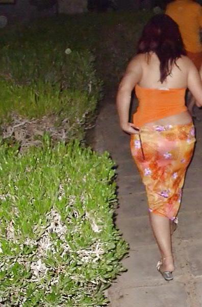 24P Arabian wife hot