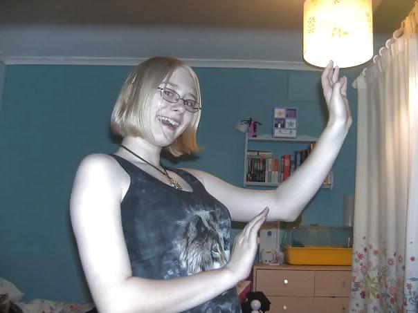 20P Short Haired Blonde MILF