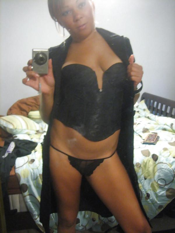 25P Thong 3