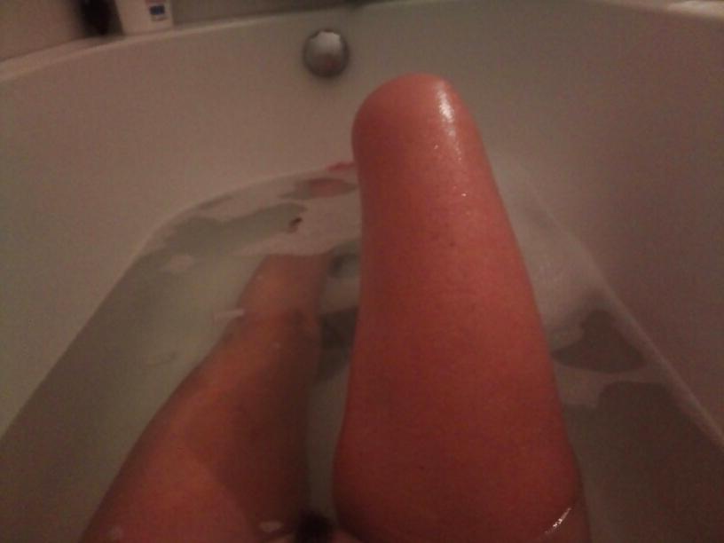 6P My sexy fuckfriend in the bathroom