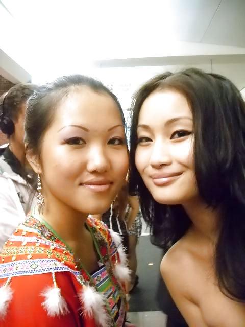 25P Sexy Hmong Model