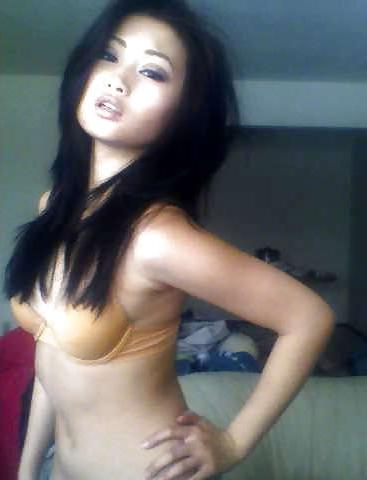 25P Sexy Hmong Model