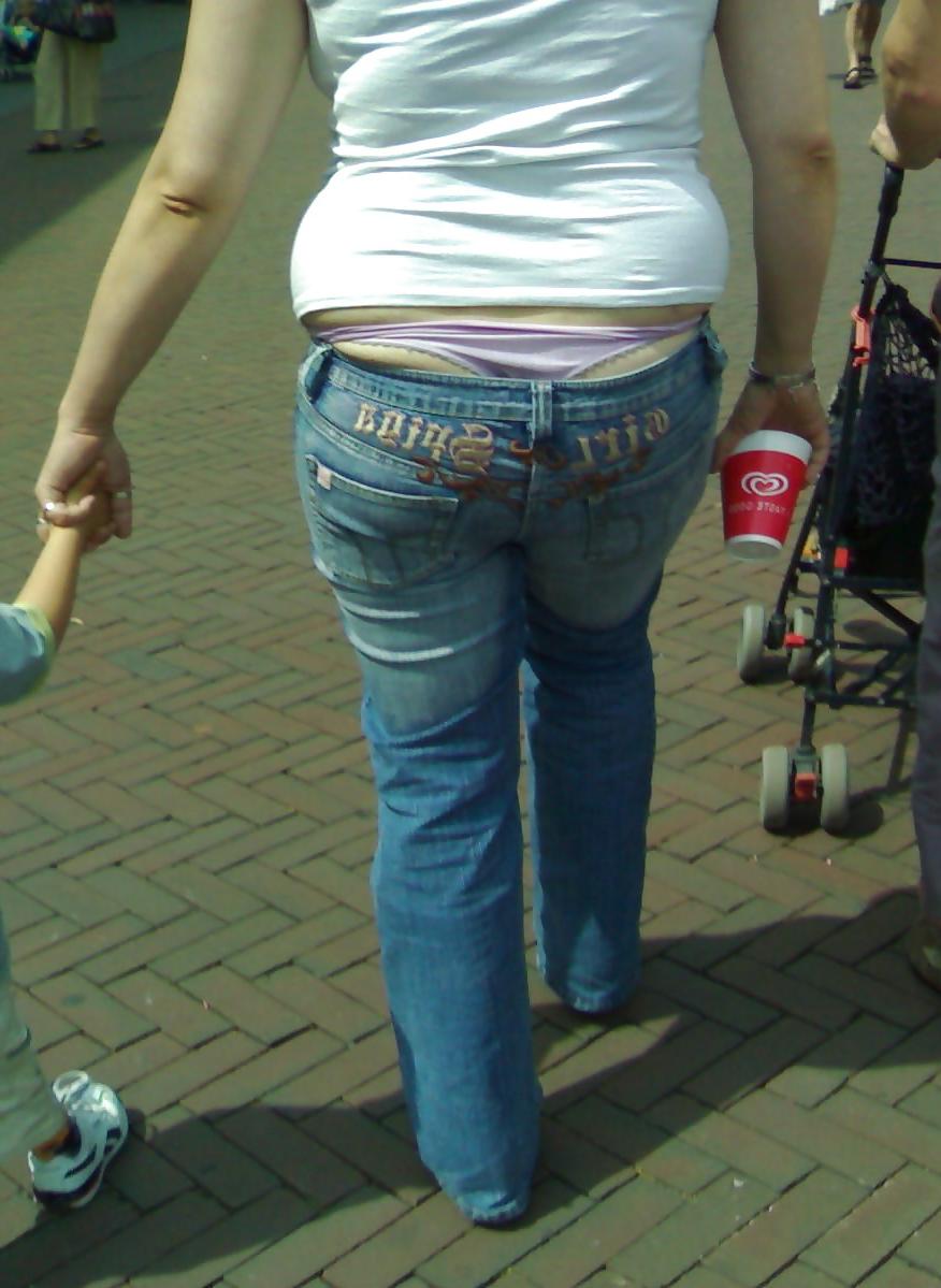 25P Thong 5
