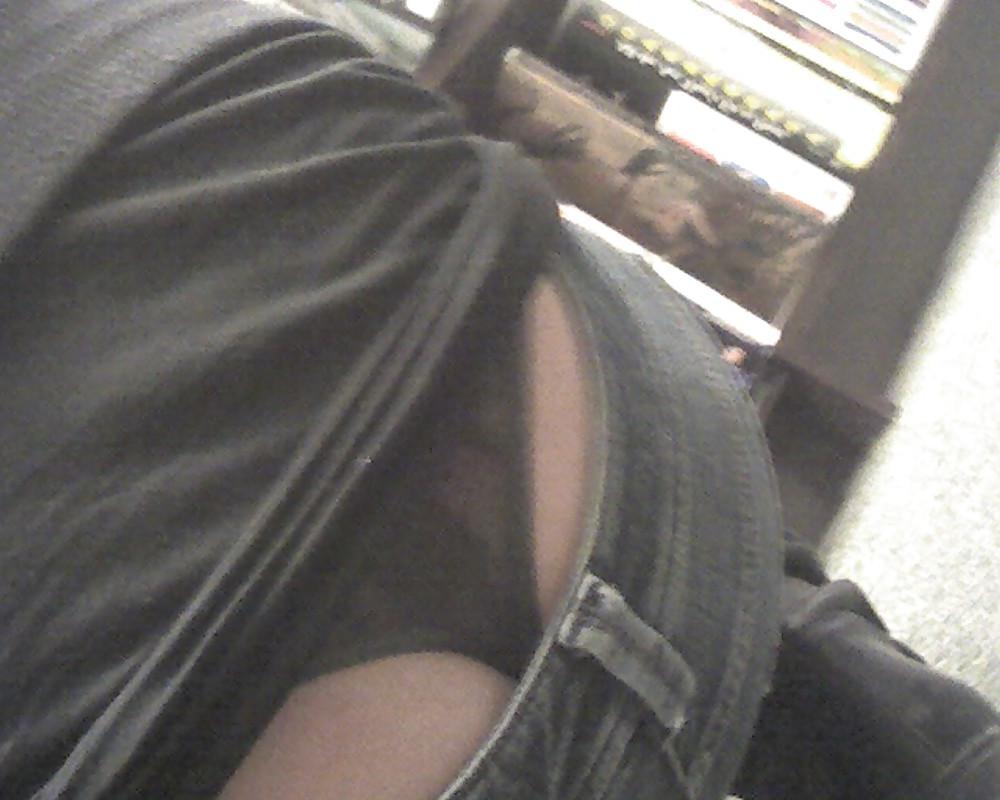 25P Thong 42