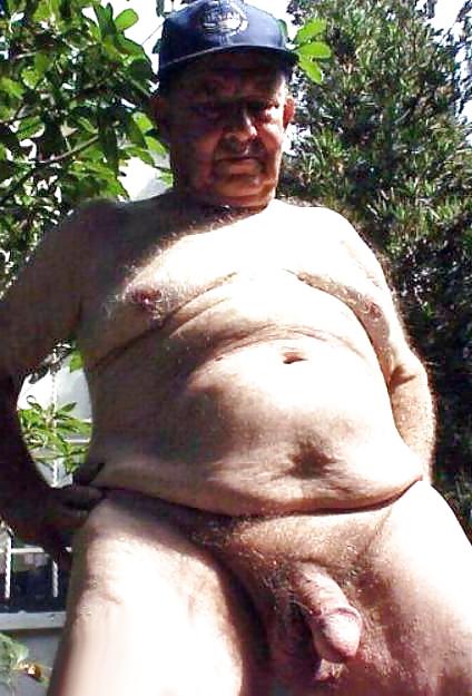 8P Qui aurait la video avec ce grand pere 