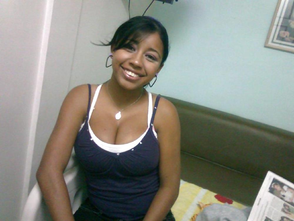 16P Busty Brazilian: Rebecca