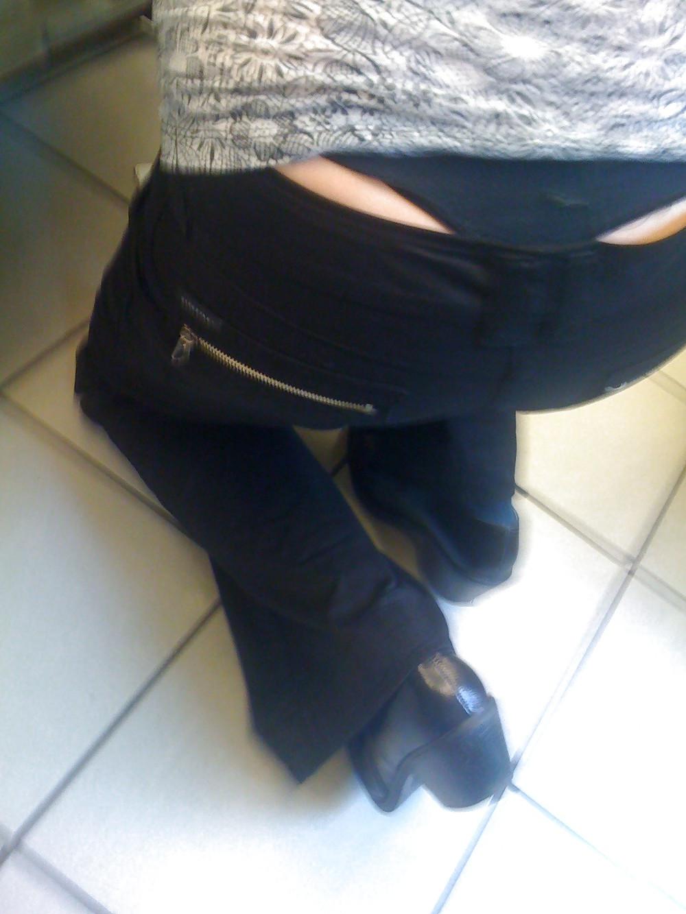 25P Thong 21