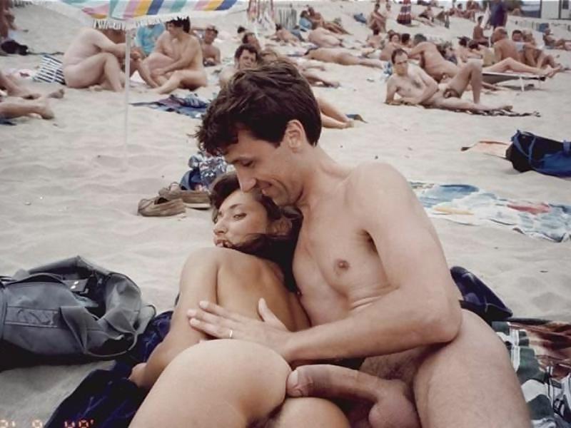 25P Nude couples
