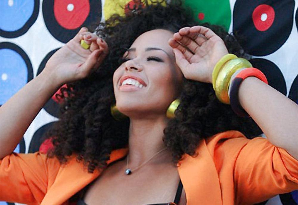 24P Jerk Off To ... Elle Varner (R&B Singer)