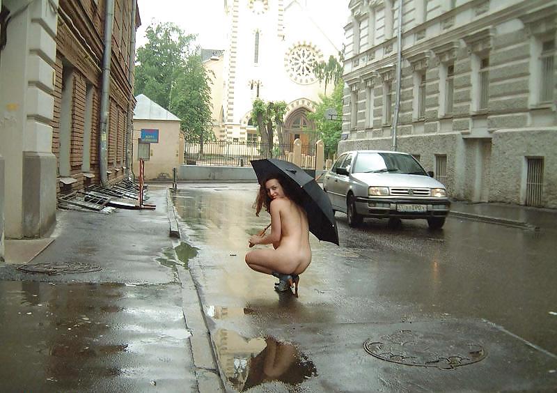 15P Nude Jewish Girl Walking In Streets