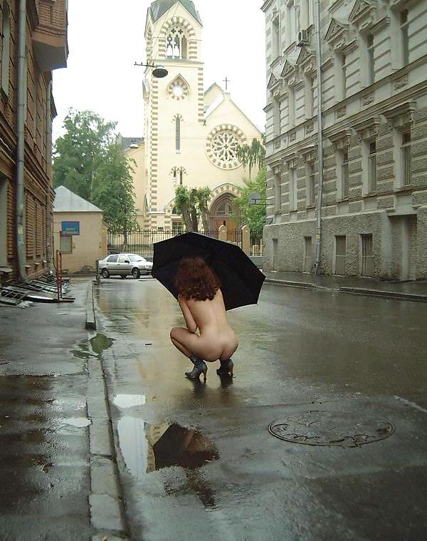 15P Nude Jewish Girl Walking In Streets
