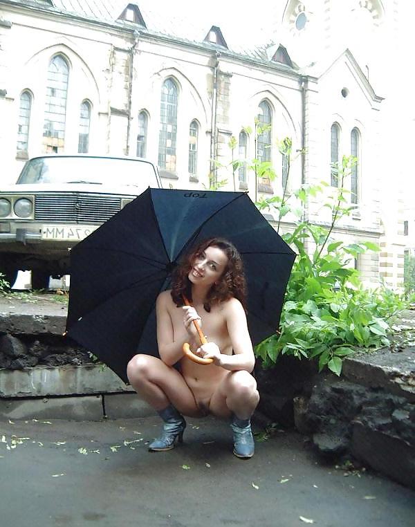 15P Nude Jewish Girl Walking In Streets