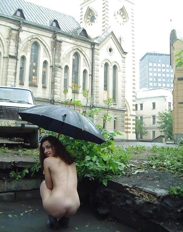 15P Nude Jewish Girl Walking In Streets