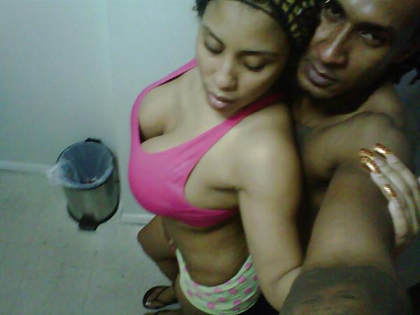 25P Latina and Brazilian with long nails and long toenails