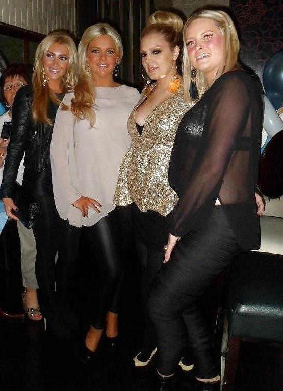 25P Sluts in tight pants! 6