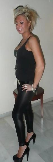 25P Sluts in tight pants! 6