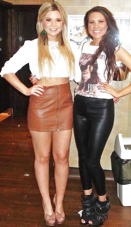 25P Sluts in tight pants! 6
