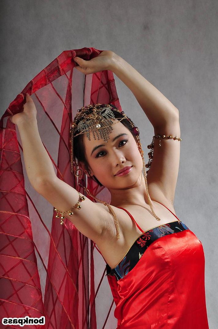12P Chinese girl in traditional dress gets naked