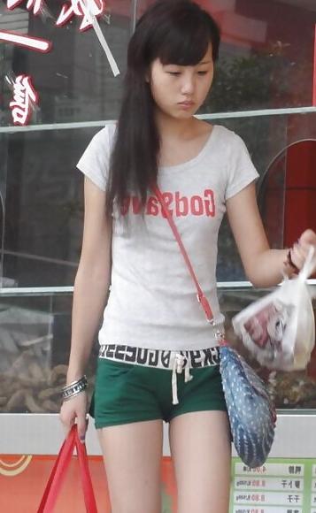 25P Chinese girl