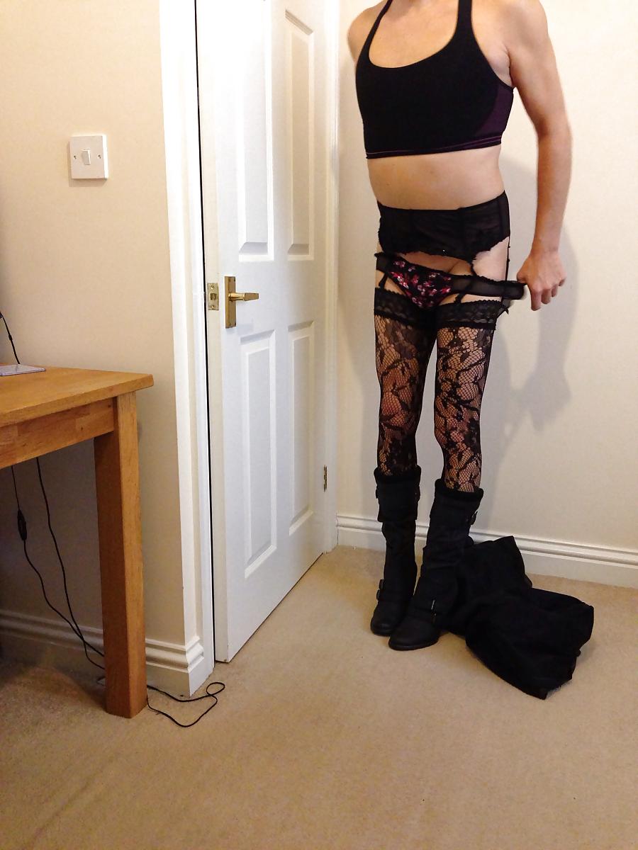 22P MISTRESS TAWNEE ALL DRESSED UP