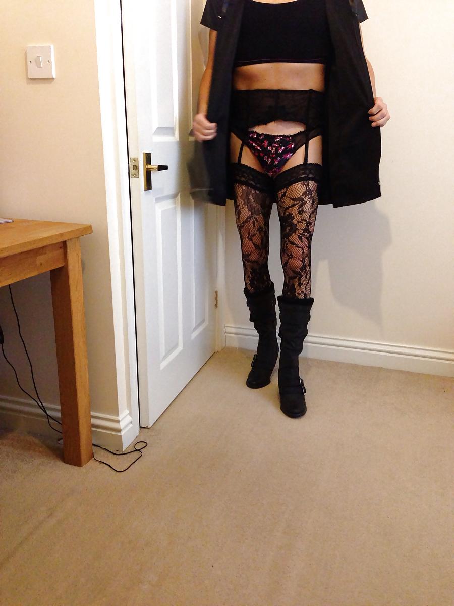 22P MISTRESS TAWNEE ALL DRESSED UP